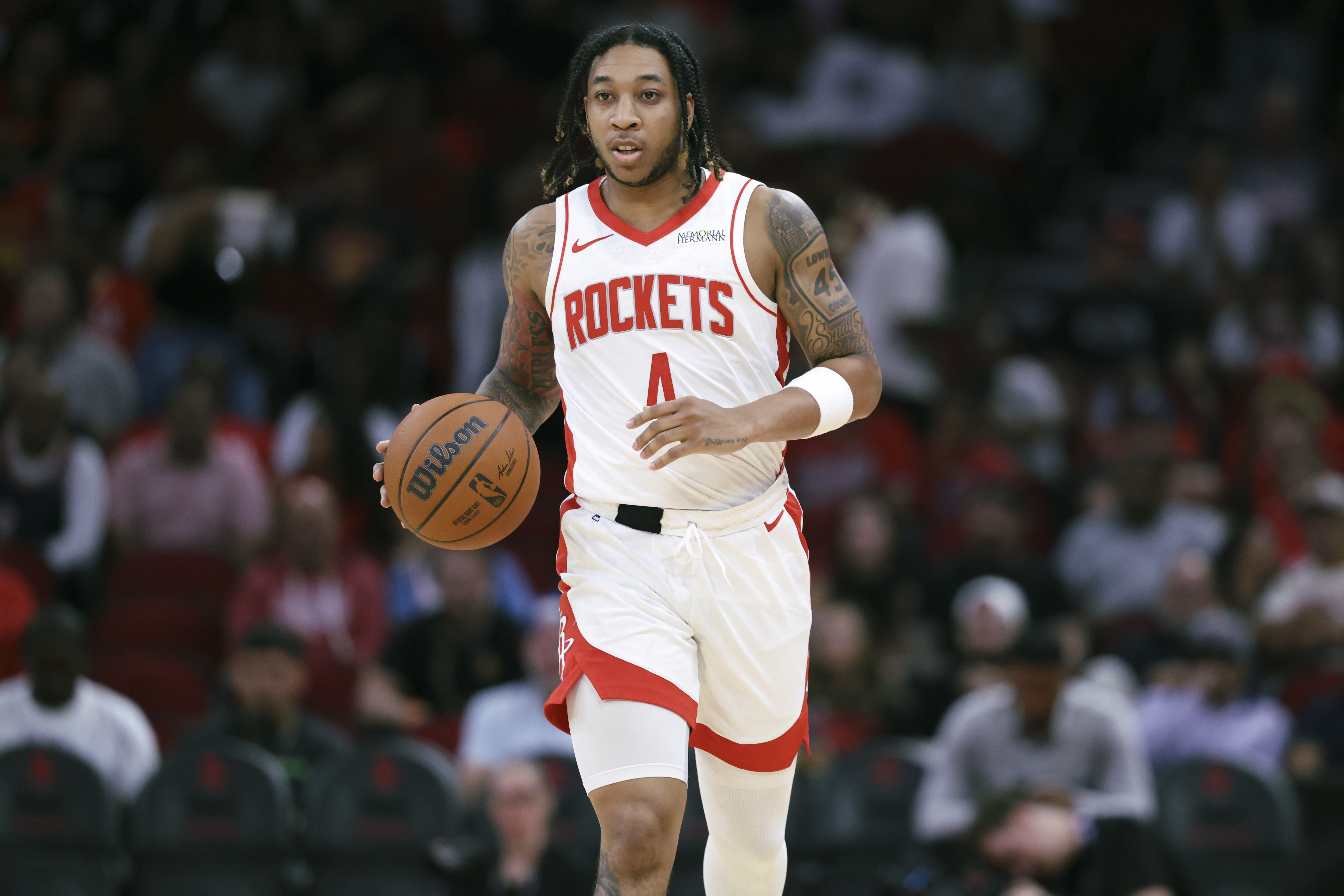 空位得投进！KD吸引包夹其他人开卷答题 雨姐成为第五张牌新答案